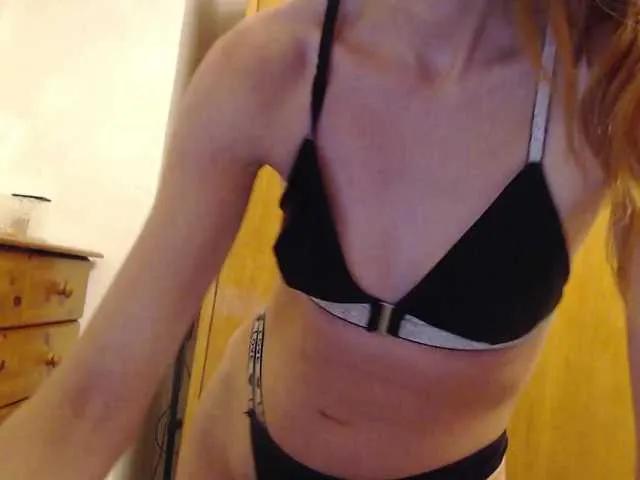 AmandaColl on BongaCams 