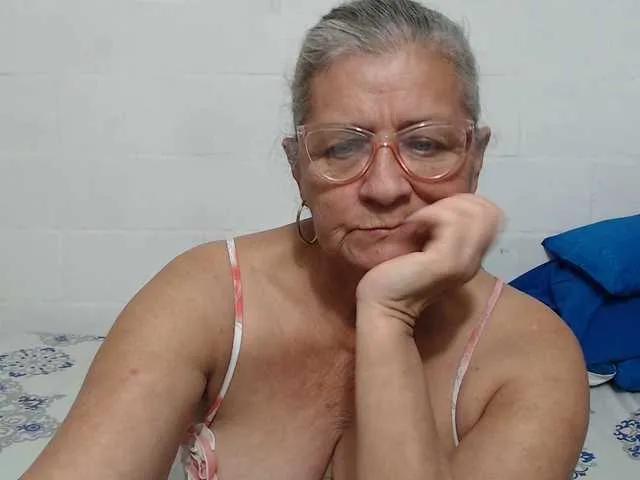 candy-mature on BongaCams