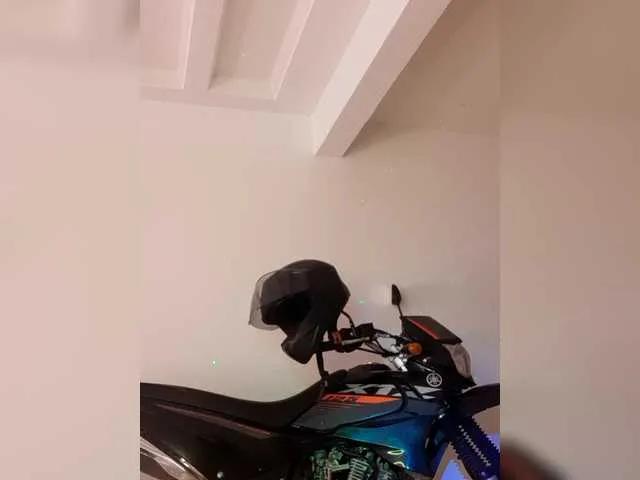 EMMAAA-STOONEE on BongaCams 