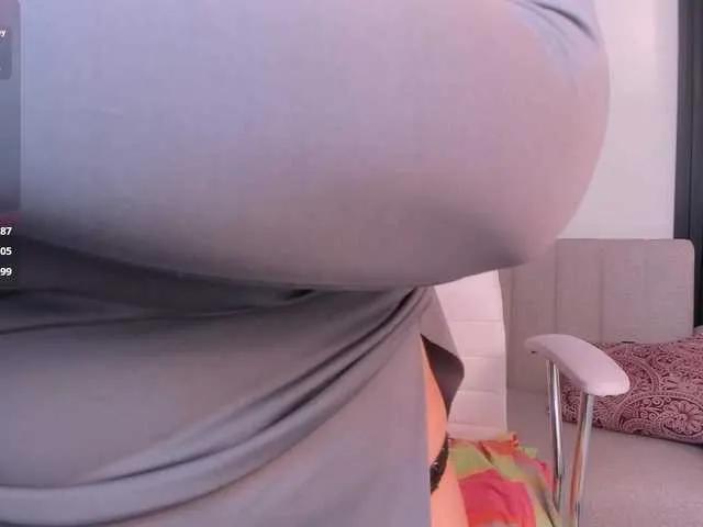 hana-falak on BongaCams 