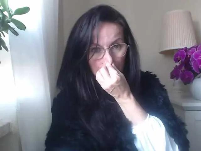 HelenSHOW1 on BongaCams 