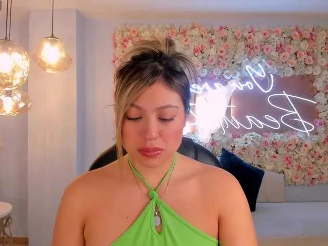 IrinaPortman on BongaCams 