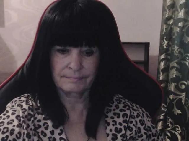 KatarinaGloss — Men who have something to offer to girl: kisses, touches, gifts