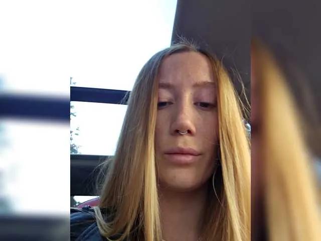 lana-lana03 on BongaCams 