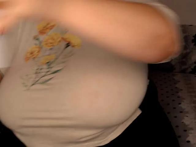 Mayabigtitss — I get turned on by confident men who know what they want. Dirty talk, teasing, and generous tips drive me crazy...Let's explore our wildest fantasies together 