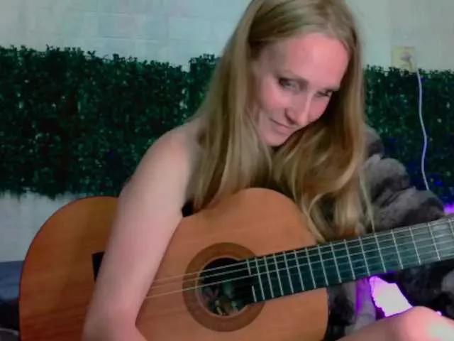 Sccarlets on BongaCams