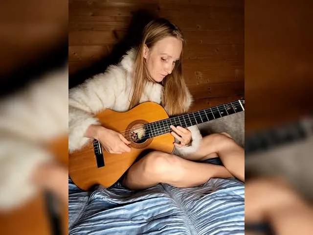 Sccarlets on BongaCams