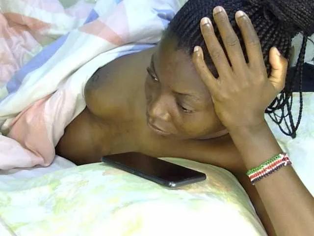 Sexxylips on BongaCams 