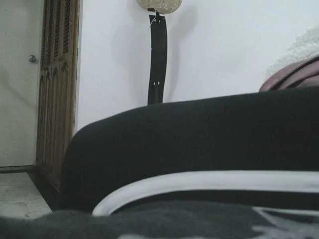 ShekinahPhili1 — me excita que me  hagan cumplir fantasias