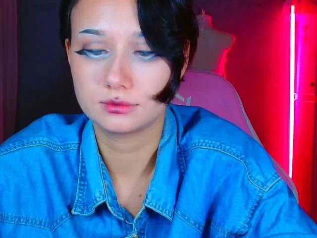 stawbarynut — generous men showering me with tokens, very moisturizing