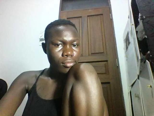 Sweetchocolate on BongaCams 