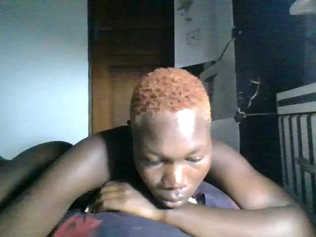 Sweetchocolate on BongaCams 