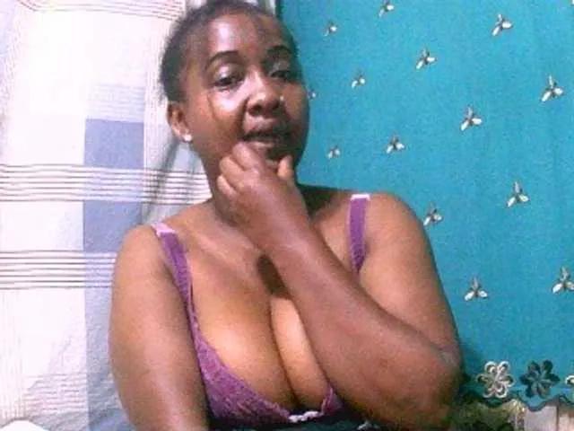 Sylivinaahh on BongaCams