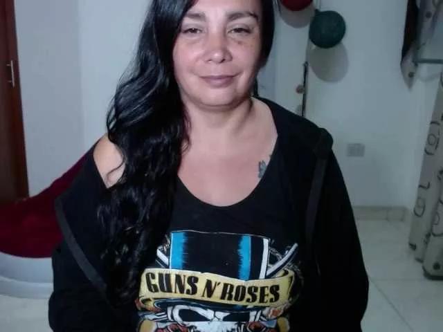 vivian-milf-paint on BongaCams 