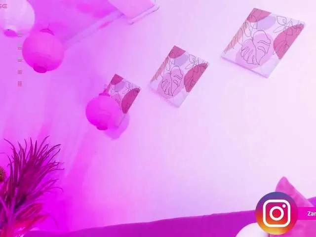 Zaradavis on BongaCams 