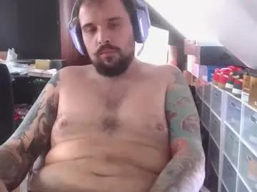 _smiley_bear27 — #bear #bigfeet #tattooed #german #australia #us14