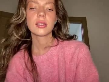 angel_from_sky — naked 10 minutes.... [2047 tokens remaining]