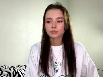 hoaarisa on Chaturbate 