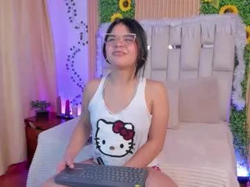 jade_nm — GOAL: Remove pants [31 tokens remaining]         !! Lovense On/ Pvt Open / Tip Menu Active #latina #glasses #18 #skinny #squirt