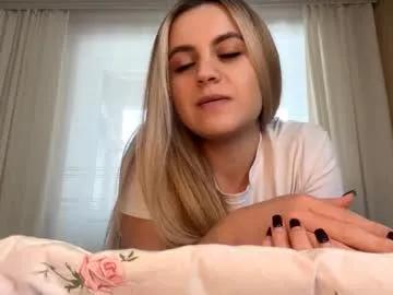kaizody — Goal: PLay with shirt and zoom on tits! My name is Kate and me #18 yo!  #shy #cute #bigass  #bigtits  [65 tokens remaining]