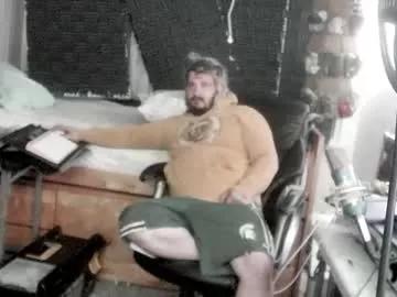 kinkybiguy14 on Chaturbate 