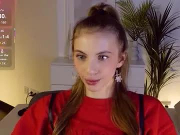 mia_silk — GOAL: for a good mood [34 tokens remaining] Hey, I'm Mia! It`s my first day here! #nonude #teen #muscle #smalltits #new