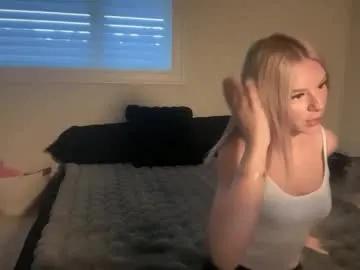 oliviacarterrr — 1k views 10 likes shorts off [2644 tokens remaining]