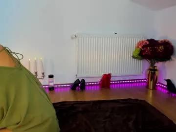 viciousqueen — Lovense on!20 tok any flash,30 tok fingers ass or pussy,40 buttplug,45 naked,50 toy pussy,60 ride toy,80 anal toy,100 ride tentacle,140-both holes fuc #redhead #feet #slim #small #boobs #anal