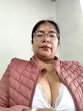 __valentina18 on StripChat 