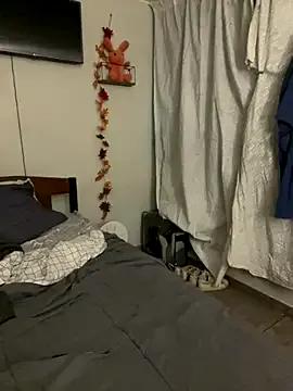 AleFantasy000001Peru — Mojate las tetas y calintate Ale