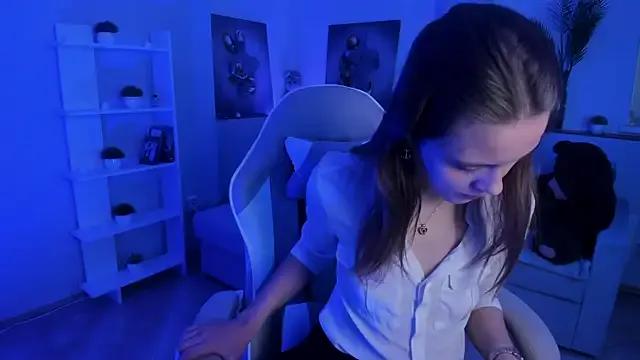 AlicePill — Take off your pajamas