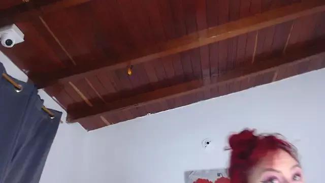 Amara_Red on StripChat 