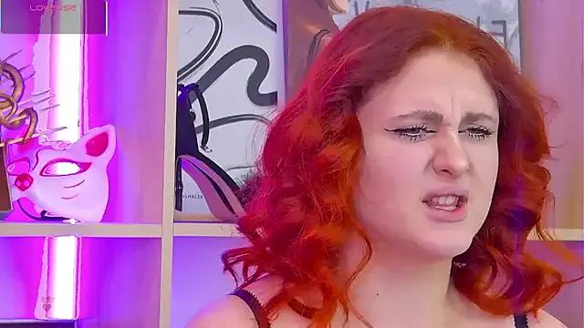 AnnaRichmond on StripChat 