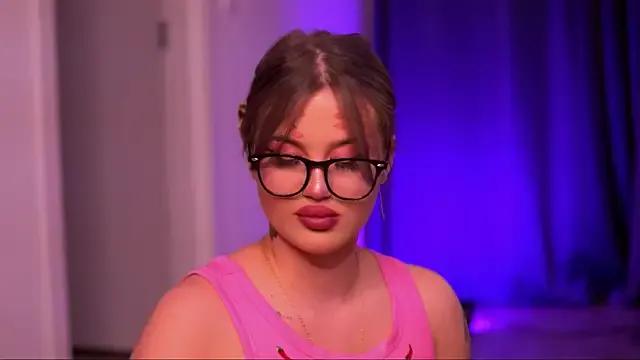 AryaDeluna on StripChat 