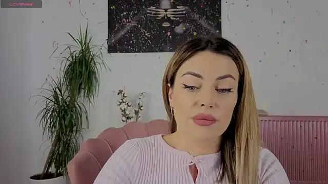 AuraGlow88 on StripChat 