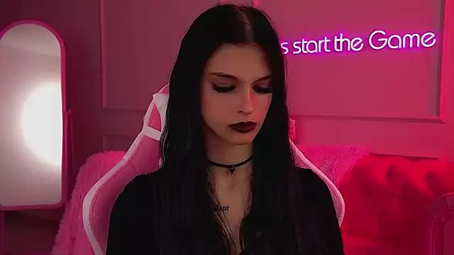 BeverlyMost on StripChat 