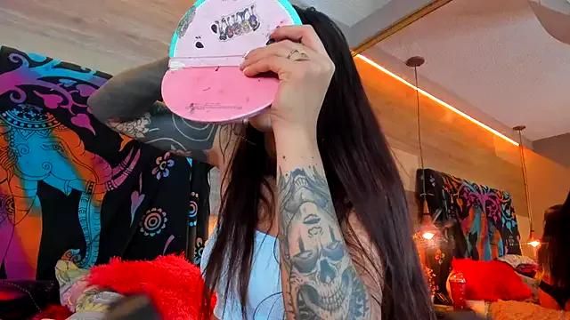 Cori_Paige — Squeeze Boobs