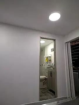 Eimy-04 — NAKED AND PLAY PUSSY IN GYM BATHROOM 