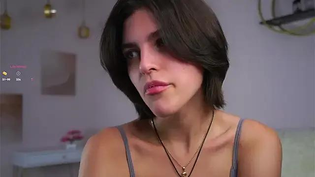 EleneButton on StripChat 