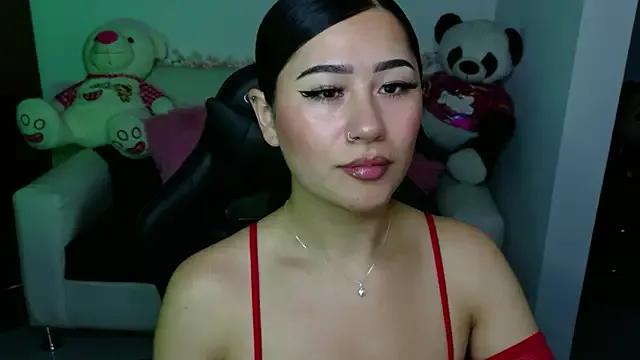 evelyn_ch_ on StripChat 
