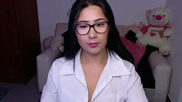 evelyn_ch_ on StripChat 