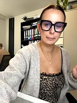 Hii_Lolla on StripChat 