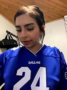 Hilary_pinkk — show ass + oil 