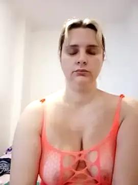 JessicaItalia on StripChat 