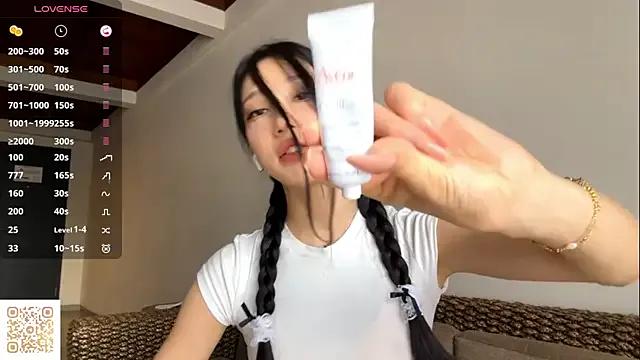 LezlieGreet on StripChat 