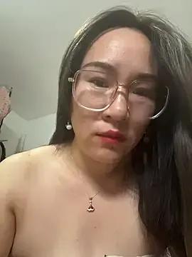 Liqinqin on StripChat 