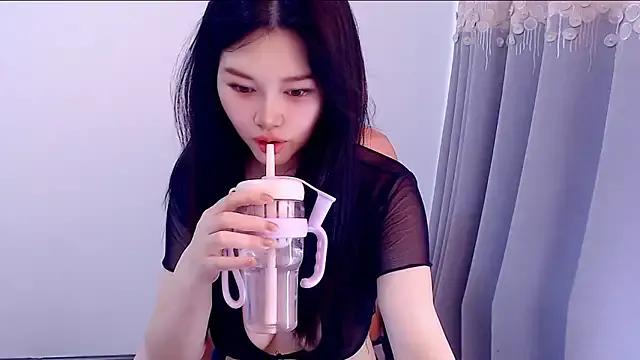 Little-sweet on StripChat 