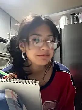 lynn9000 on StripChat 