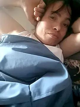 Maymay0033 on StripChat 