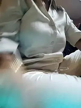 meenu_bhabhi547 on StripChat 